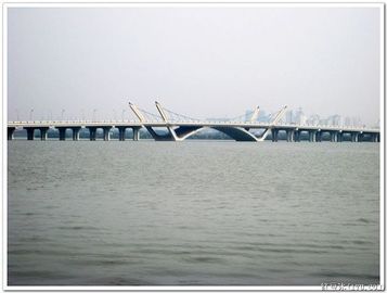 الصين العرف تراجع الساخنة المجلفن قبل-- الهندسة الجاهزة الصلب الهيكلي بيلي جسر المزود