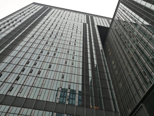الصين ارتفاع الهيكل الصلب متعدد الطوابق مكتب الفندق التجاري تراجع الساخنة المجلفن المزود